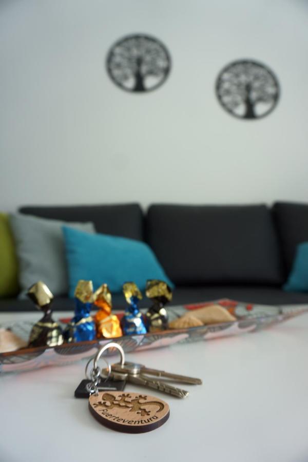 Apartamento Blue Ocean Corralejo: Sunny Terrace, Pool, Wifi Exterior foto